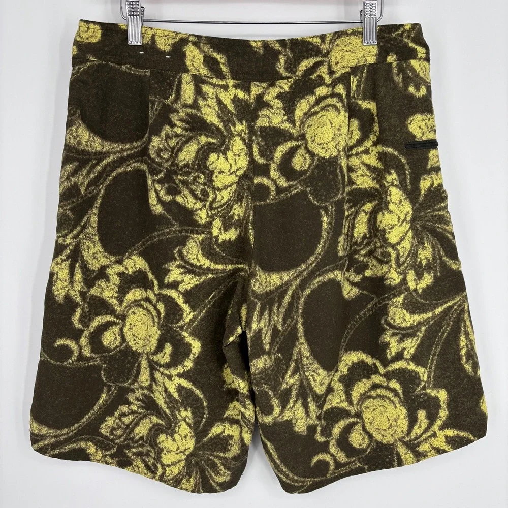 Patagonia Wavefarer Board Shorts Mens 34 Brown Yellow‎ Floral Swim Trunks